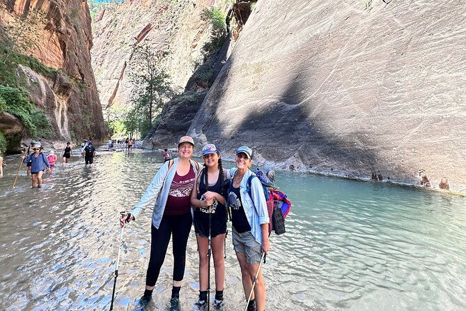 experience-the-narrows-in-zion-national-park
