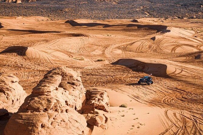experience-the-thrill-of-utvs-at-sand-hollow