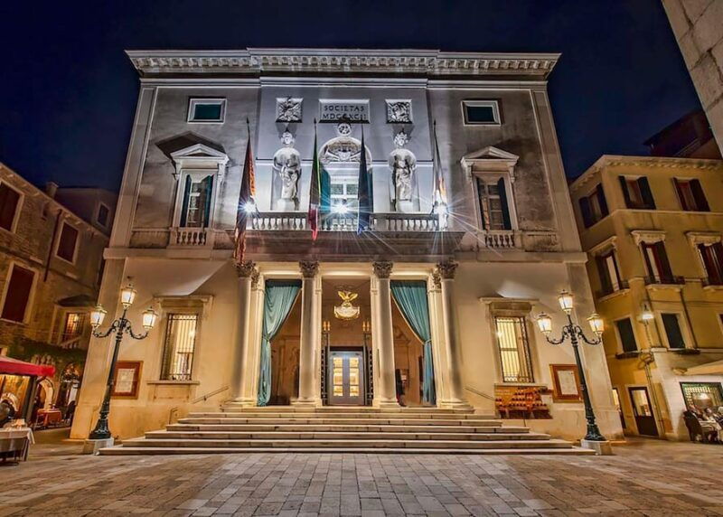 explore-la-fenice-iconic-operas-and-modern-masterpieces
