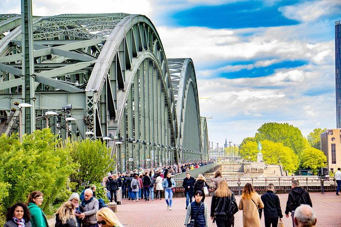 explore-the-instaworthy-spots-of-cologne-with-a-local