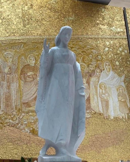 fatima-day-trip-from-lisbon-small-groups