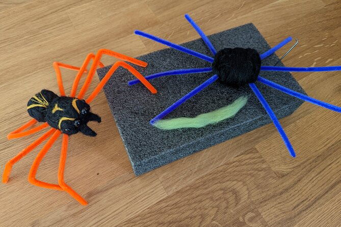 felted-halloween-spider-art-class-in-estes-park