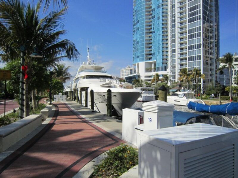 fort-lauderdale-audio-walking-tour-of-las-olas-riverwalk