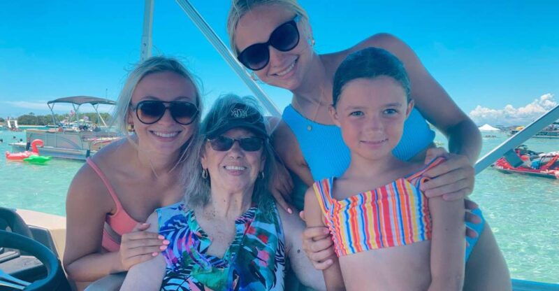 fort-walton-half-day-pontoon-boat-rental-to-crab-island