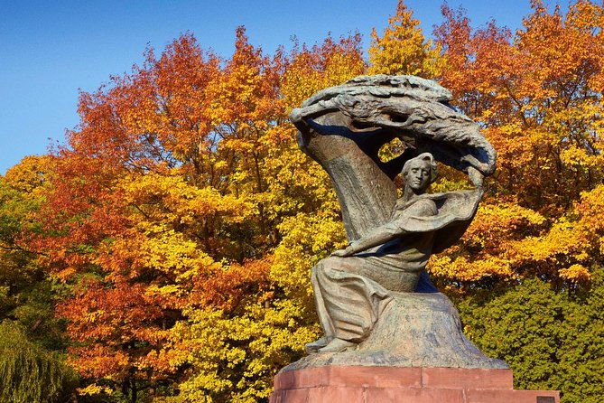 frederic-chopin-private-tour-in-warsaw-and-zelazowa-wola-with-lunch