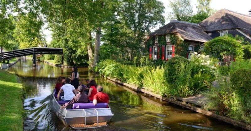 from-amsterdam-private-tour-to-giethoorn