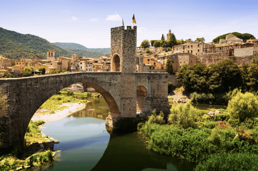 from-barcelona-dali-museum-medieval-village-girona-tour