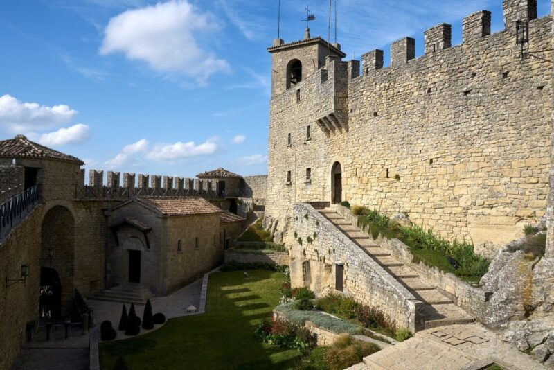 from-bologna-private-san-marino-day-tour-with-lunch