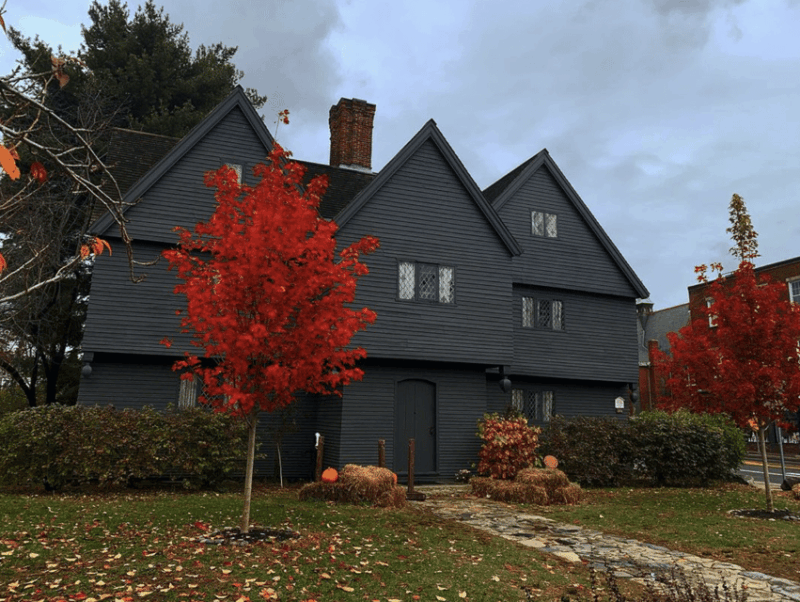 from-boston-salem-witch-trials-history-tour