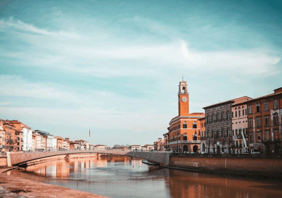 from-florence-tour-pisa-lucca-by-minivan