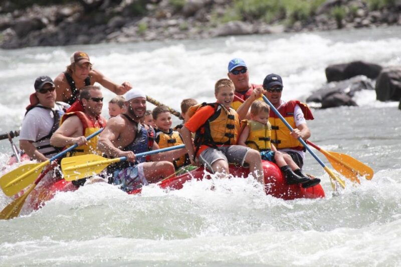 from-gardiner-yellowstone-river-whitewater-rafting-lunch