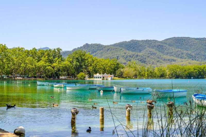 from-girona-besalu-banyoles-historical-garrotxa-day-trip