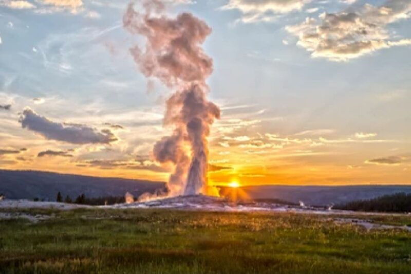 from-jackson-2-day-grand-teton-and-yellowstone-tour