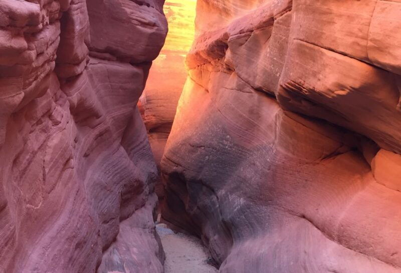 from-kanab-3-hour-peek-a-boo-slot-canyon-hiking-tour