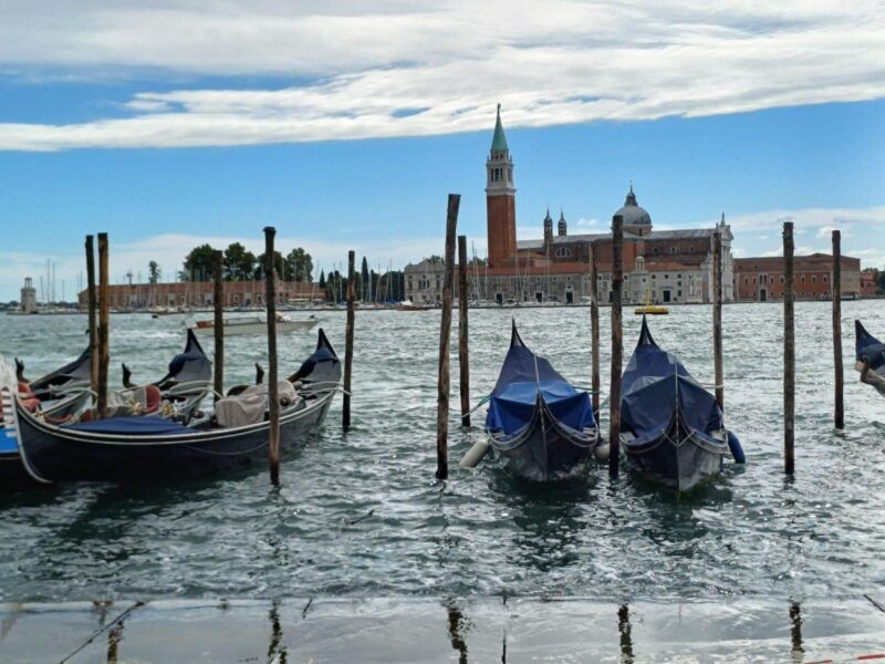 from-milan-venice-city-highlights-guided-day-trip