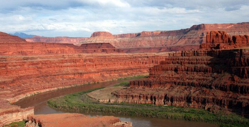 from-moab-canyonlands-4x4-drive-and-colorado-river-rafting