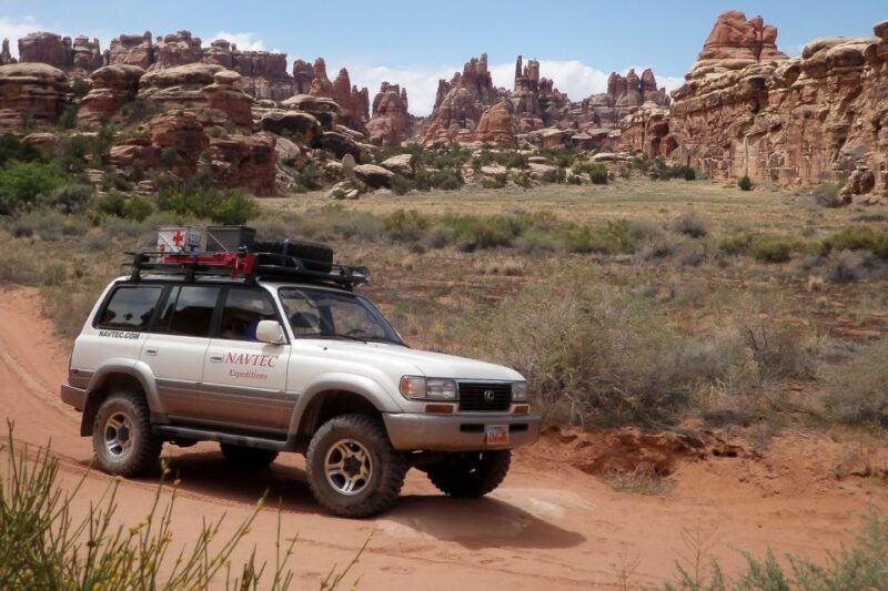 from-moab-canyonlands-needle-district-4x4-tour