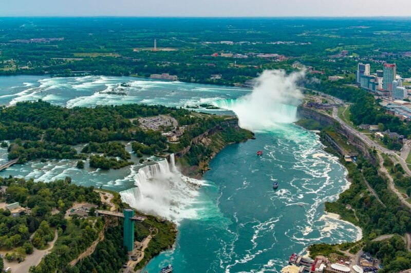 from-montreal-toronto-niagara-falls-1000-islands-tour