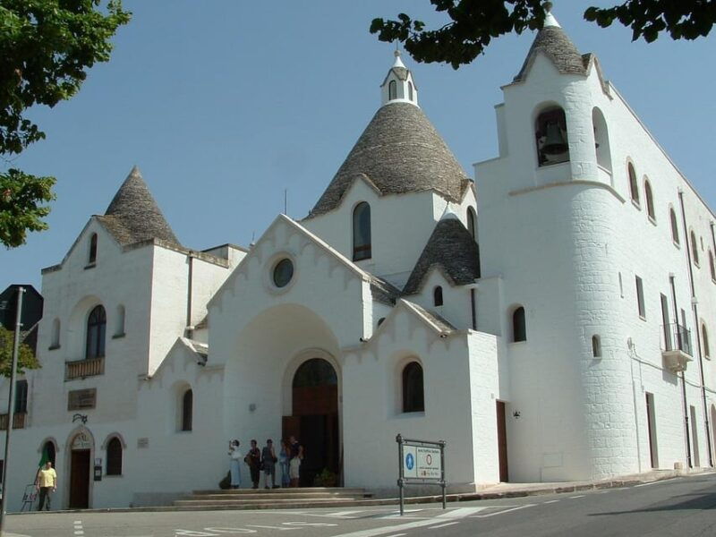 from-polignano-a-mare-alberobello-guided-tour