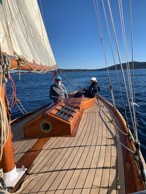 from-port-grimaud-half-day-classic-yacht-sailing-experience