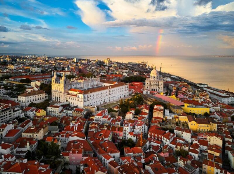 from-porto-private-sightseeing-lisbon-tour
