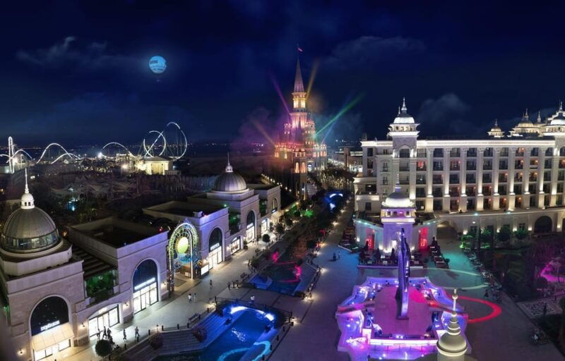 from-side-land-of-legends-night-show-with-transfer