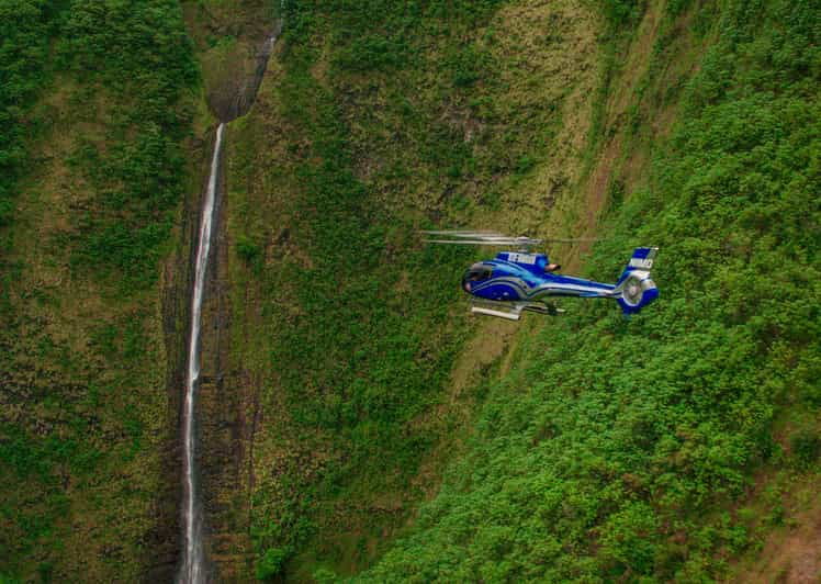 from-waikoloa-kohala-coast-helicopter-adventure