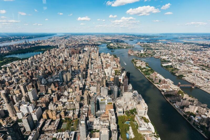 from-westchester-private-nyc-helicopter-tour-for-2-6-people