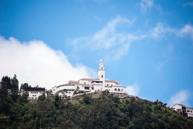 full-day-in-private-bogota-monserrate-candelaria-and-museums