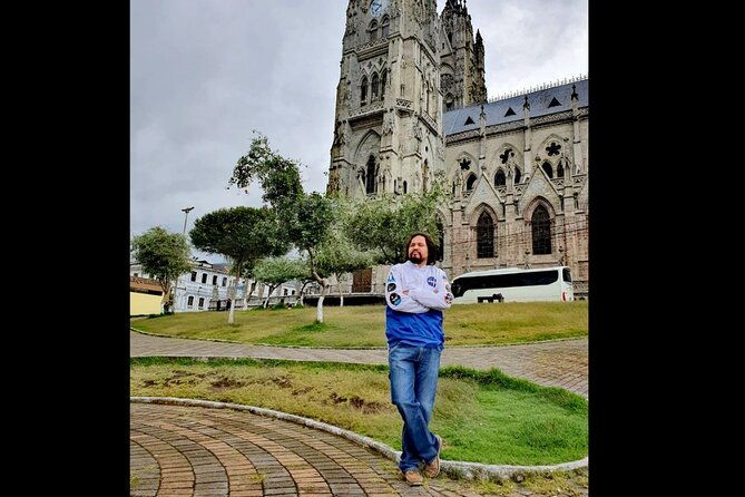 full-day-private-tour-of-the-city-of-quito-with-a-guide