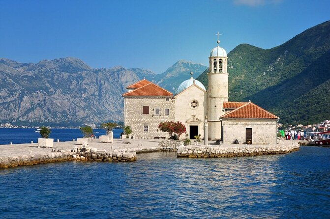 full-day-sailing-boat-tour-of-boka-bay