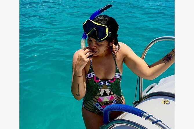 full-day-santa-fe-and-playa-escondida-with-snorkeling-and-lunch-included