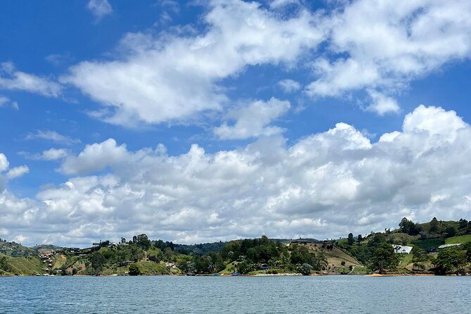full-day-tour-to-guatape-with-pickup-breakfast-and-lunch