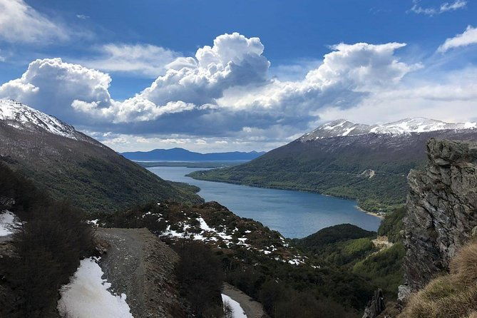 fullushuaia-tierra-del-fuegotrain-beagle-chanel-fagnano-lake