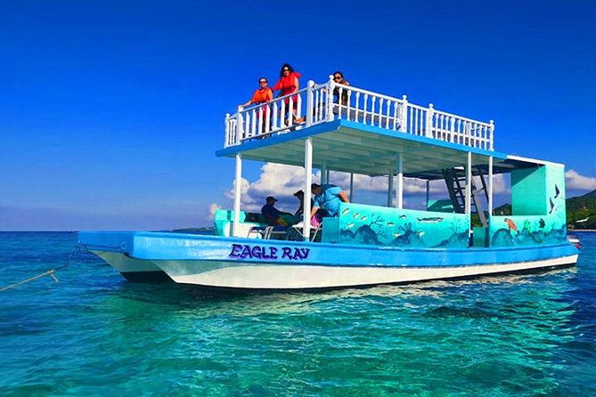 fun-catamaran-snorkeling-party-sightseeing-transportation