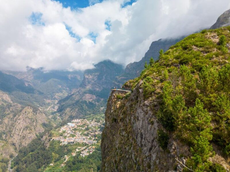 funchal-nuns-valley-tuk-tuk-tour-2h30