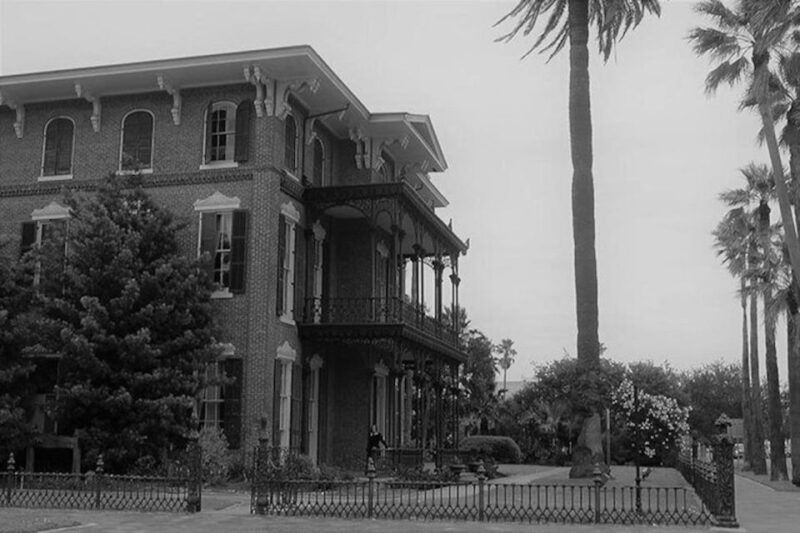 galveston-spooky-strand-ghost-walking-tour