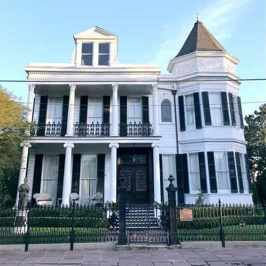 garden-district-walking-tour-2