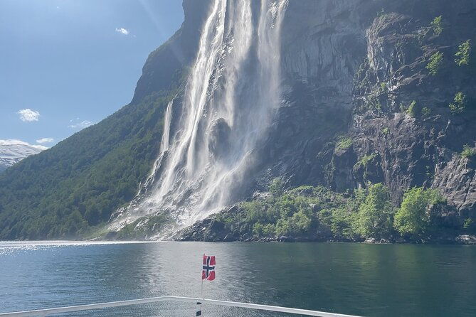 geiranger-fjord-tour-hellesylt-geiranger-one-way
