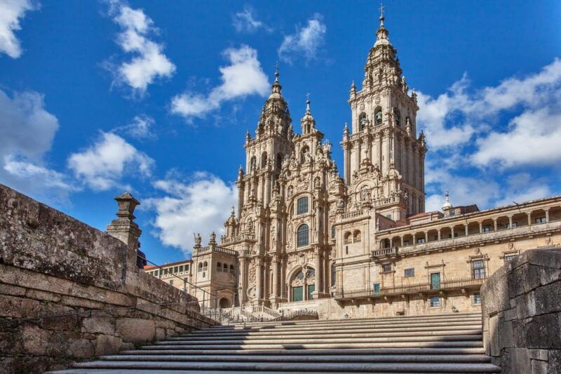 get-to-know-santiago-in-4-hours-its-cathedral-portico-and-historic-center