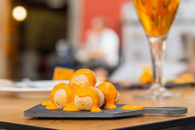 gourmet-tapas-and-wine-tour-in-the-old-town-of-las-palmas