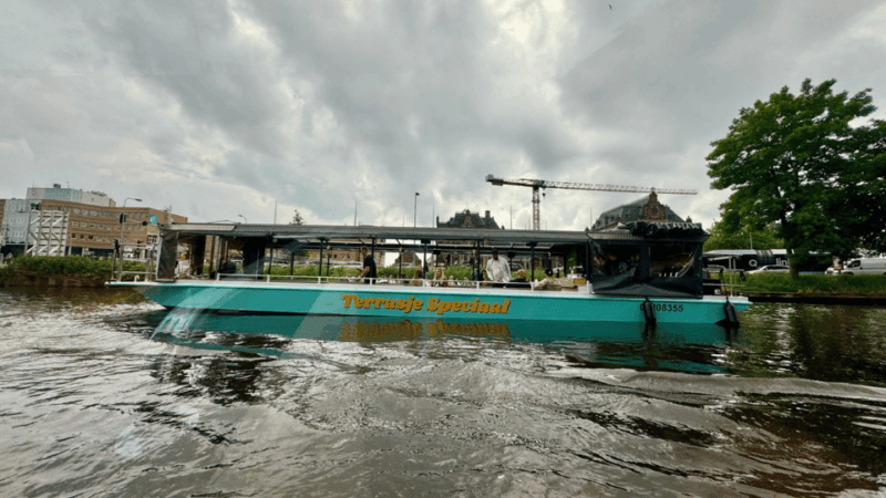 groningen-terrace-boat-experience-with-a-cozy-bar