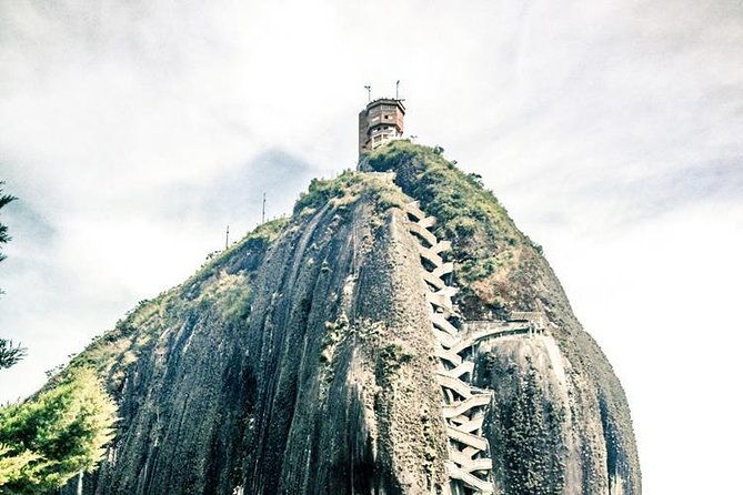 guatape-town-coffee-farm-and-the-rock