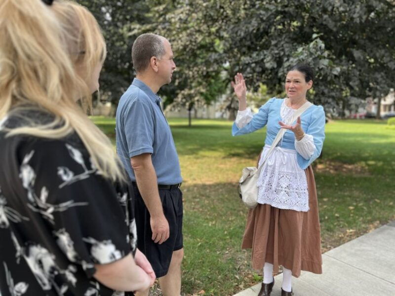 guided-ghost-tour-of-lititz