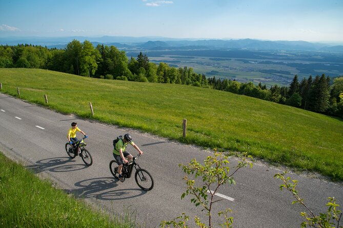 guided-sunset-private-tour-at-krvavec-mountain