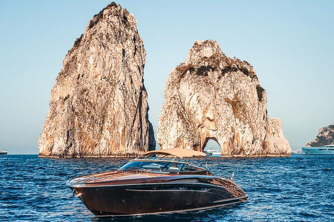 half-day-around-capri-by-rivarama-44-speedboat