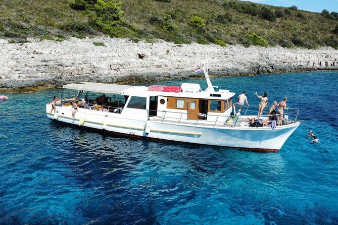 half-day-private-group-boat-tour-in-croatia