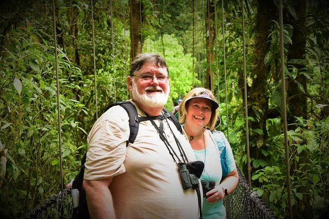 hanging-bridges-volcano-walk-with-night-tour