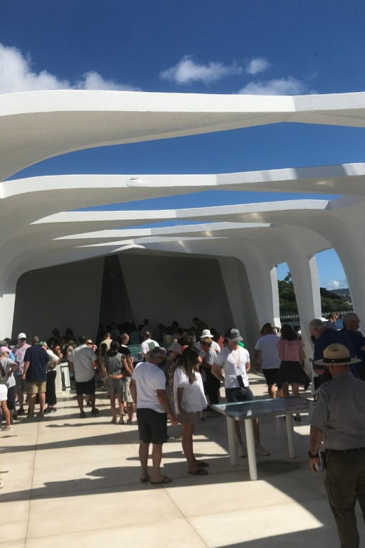 hawaii-pearl-harbor-and-north-shore-adventure