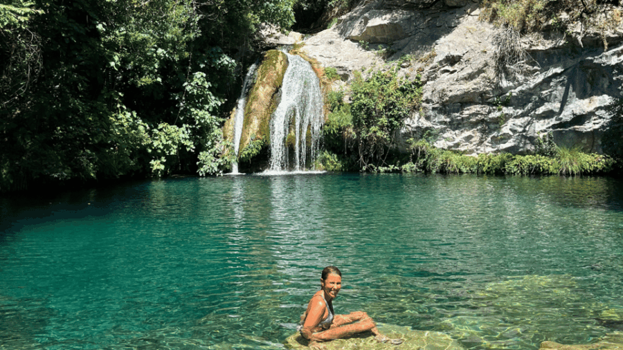 hiking-tour-exploring-enchanting-waterfalls-of-the-pyrenees